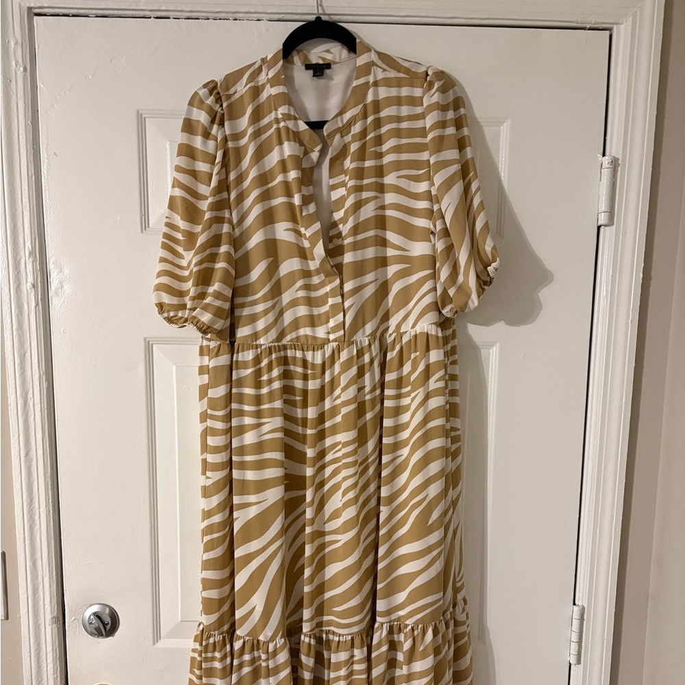 Stylish Tan and White Zebra Print Dress